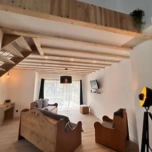 jolie-maison-4-6-couchages.hotels-rhonealpes.com/